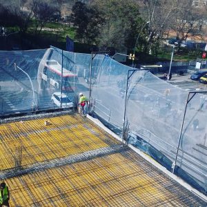 proteccion-de-caida-perimetral-mediante-red-con-horcas